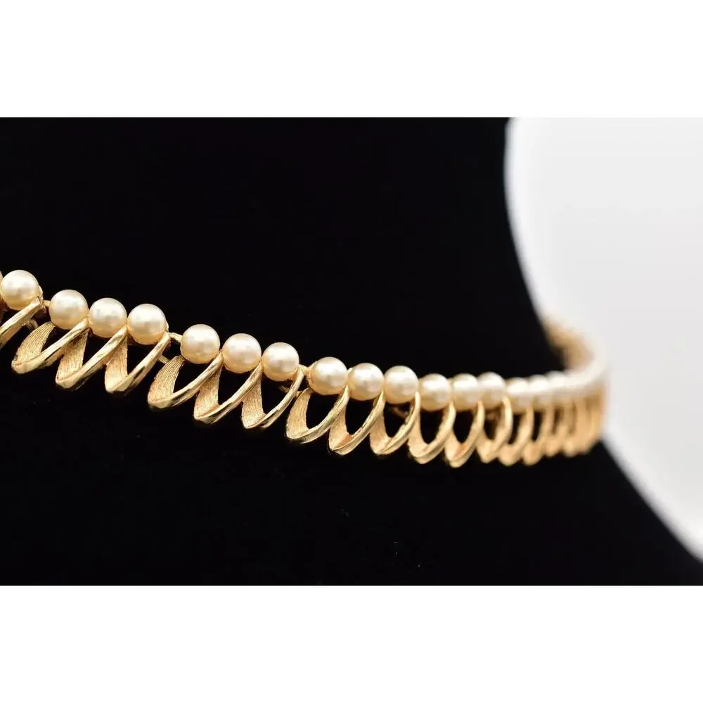 Crown Trifari Vintage Choker Necklace Pearl Brushed Gold Signed 50s 1940s BinBL